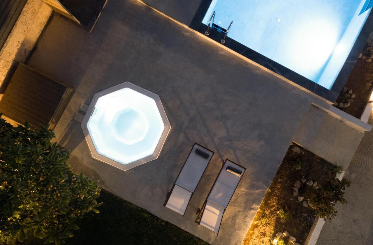 Queen'S Gem Luxury Villa - Heated Jacuzzi & Pool Χερσόνησος Εξωτερικό φωτογραφία