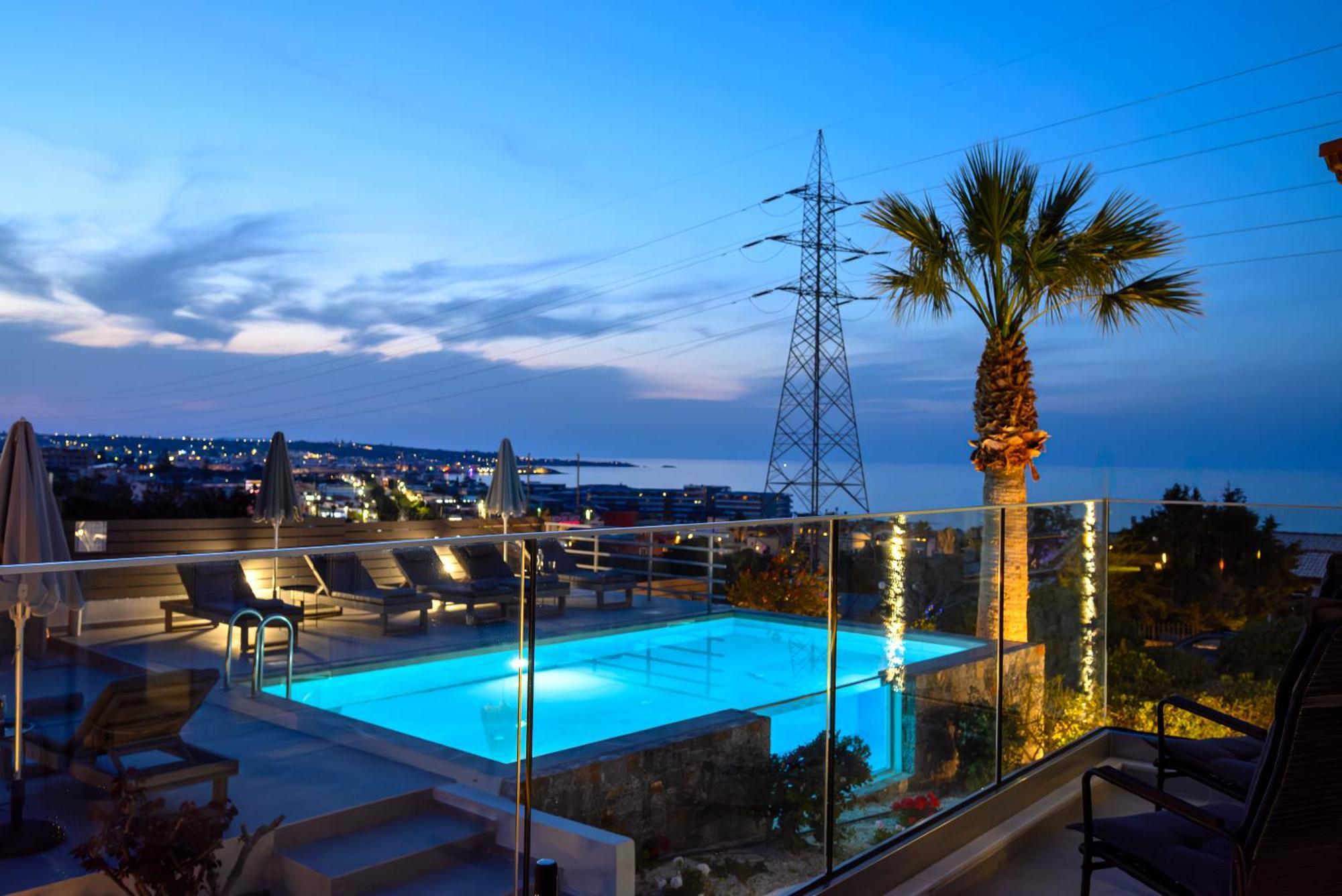Queen'S Gem Luxury Villa - Heated Jacuzzi & Pool Χερσόνησος Εξωτερικό φωτογραφία