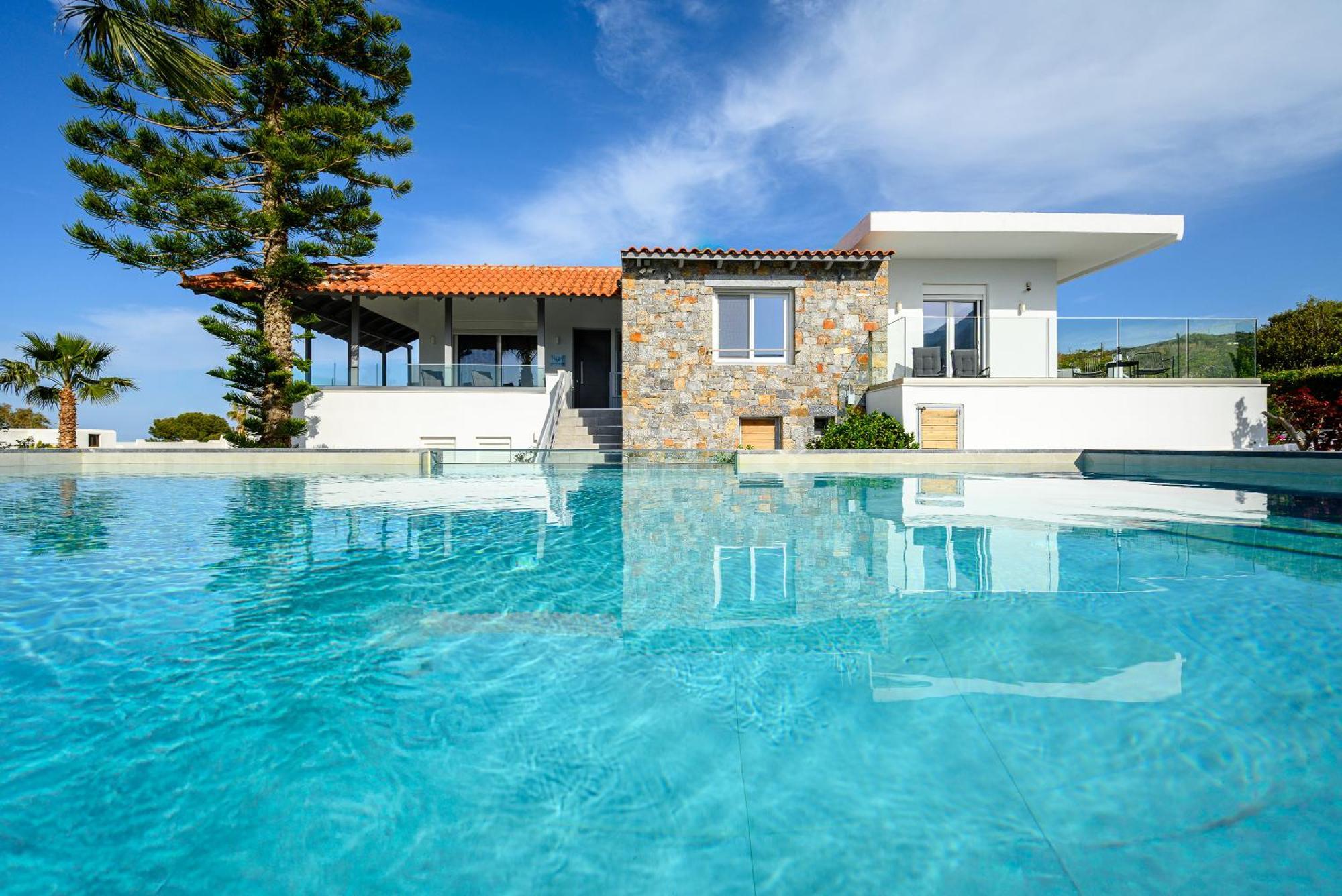 Queen'S Gem Luxury Villa - Heated Jacuzzi & Pool Χερσόνησος Εξωτερικό φωτογραφία